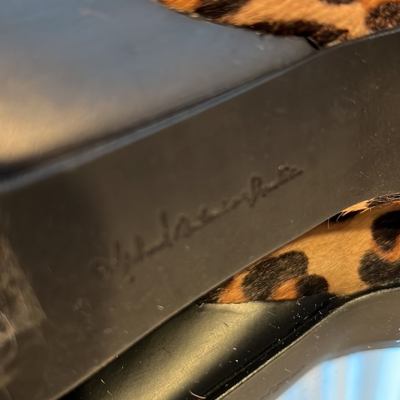 Leopard Print Pony Hair Platform Ankle Boots. Size 8 - Picture 9 of 13